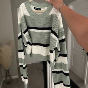 NEVER WORN stripped cropped sweater